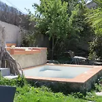 Couette-café D'hôtes Couvent D'alando 4*