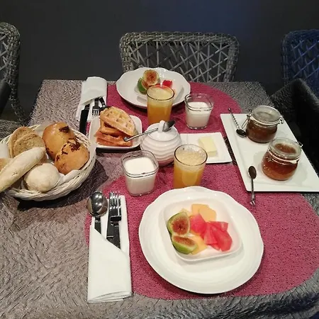 D'hotes Couvent D'alando Bed & Breakfast *