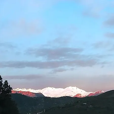 D'hotes Couvent D'alando Bed & Breakfast Alando