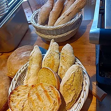 D'hotes Couvent D'alando Bed & Breakfast