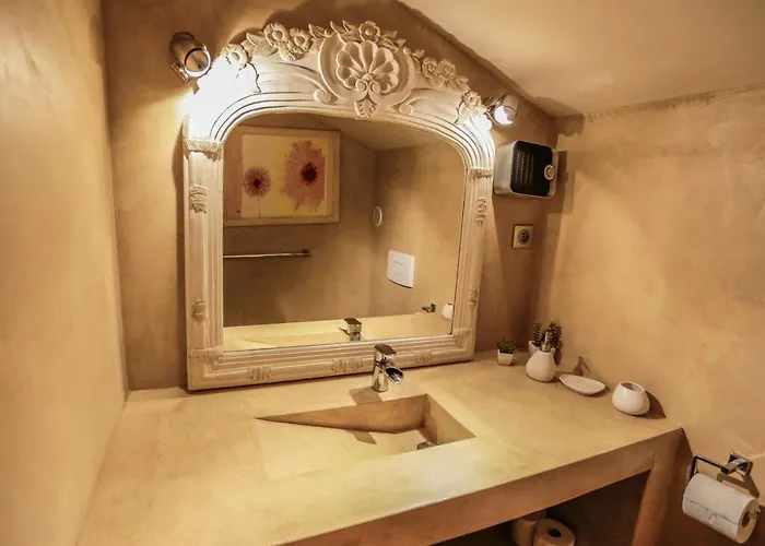 D'hotes Couvent D'alando 4* Alando